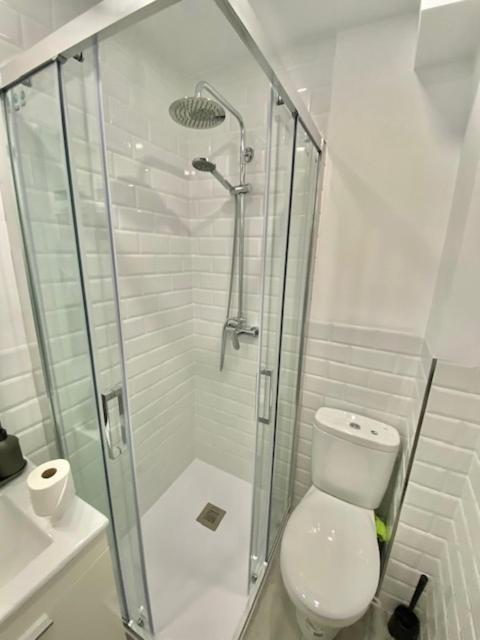 Estudio Nuevo Y Con Piscina Бенальмадена Экстерьер фото